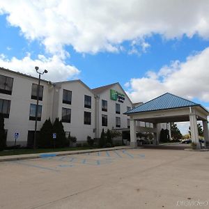 Baymont Inn & Suites By Wyndham Findlay